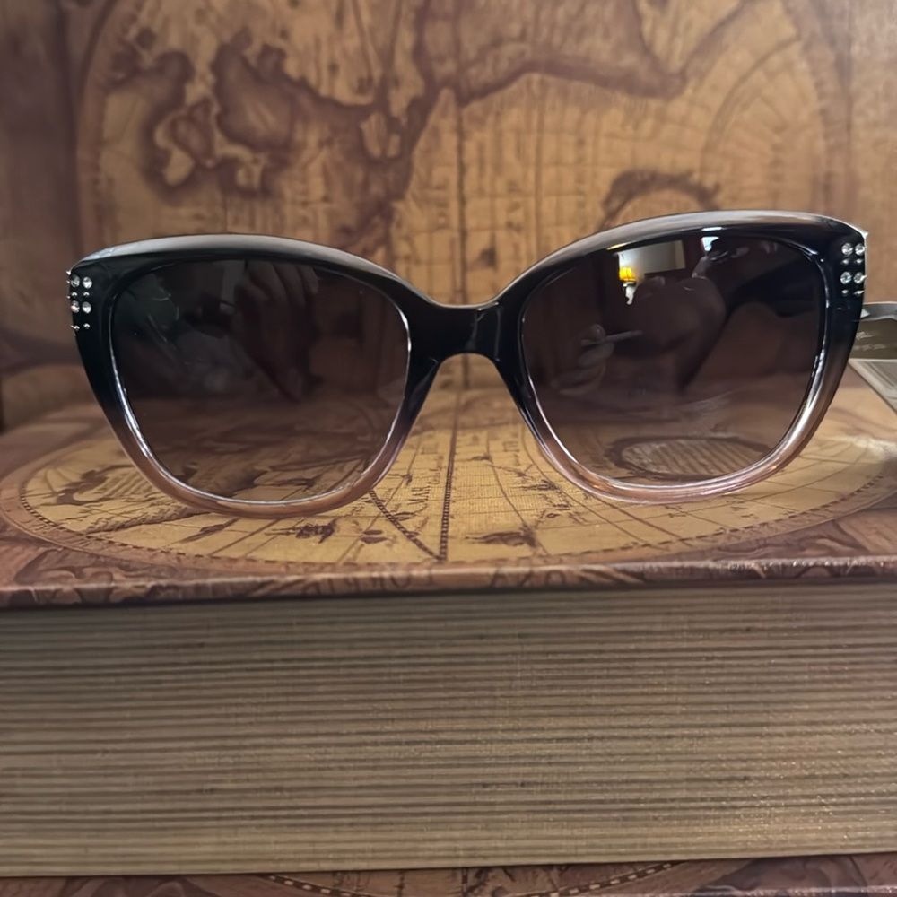 Foster grant sunglasses